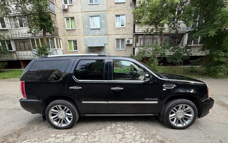 Cadillac Escalade III, 2013 год, 2 650 000 рублей, 4 фотография