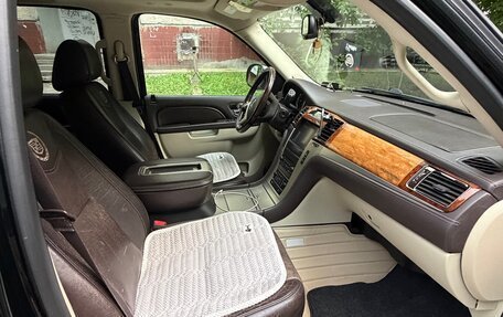 Cadillac Escalade III, 2013 год, 2 650 000 рублей, 6 фотография