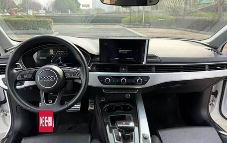 Audi A4, 2022 год, 2 660 000 рублей, 6 фотография