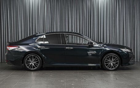 Toyota Camry, 2018 год, 2 598 000 рублей, 5 фотография
