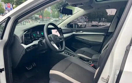 Volkswagen Golf VIII, 2023 год, 1 710 300 рублей, 7 фотография