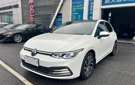 Volkswagen Golf VIII, 2023 год, 1 710 300 рублей, 3 фотография