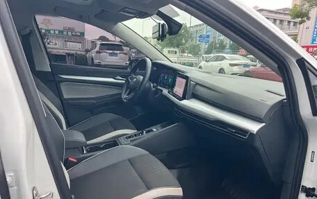 Volkswagen Golf VIII, 2023 год, 1 710 300 рублей, 8 фотография
