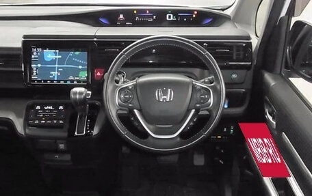 Honda Stepwgn IV, 2021 год, 2 240 000 рублей, 11 фотография