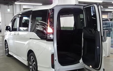 Honda Stepwgn IV, 2021 год, 2 240 000 рублей, 21 фотография
