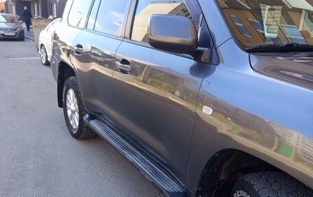 Toyota Land Cruiser 200, 2010 год, 3 200 000 рублей, 5 фотография