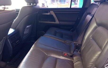 Toyota Land Cruiser 200, 2010 год, 3 200 000 рублей, 7 фотография