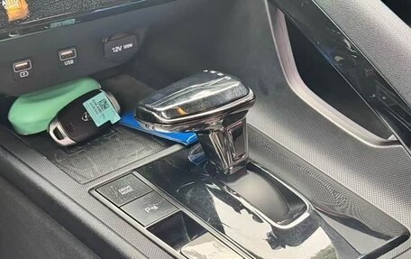 Hyundai Elantra, 2023 год, 1 300 000 рублей, 12 фотография