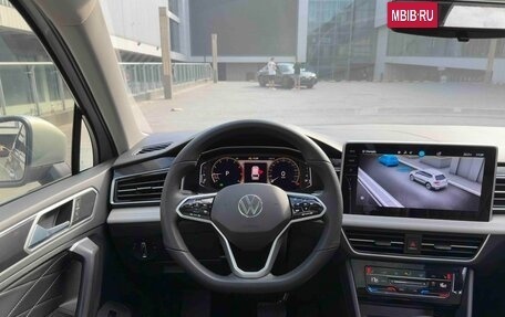 Volkswagen Tiguan II, 2022 год, 2 125 000 рублей, 8 фотография
