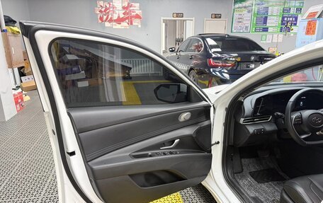 Hyundai Elantra, 2022 год, 1 215 000 рублей, 16 фотография