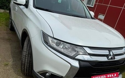 Mitsubishi Outlander III рестайлинг 3, 2015 год, 1 850 000 рублей, 1 фотография