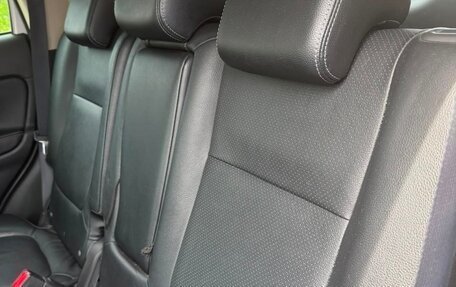 Mitsubishi Outlander III рестайлинг 3, 2015 год, 1 850 000 рублей, 12 фотография