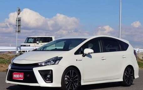 Toyota Prius Alpha I (ZVW40/41), 2021 год, 1 476 000 рублей, 1 фотография