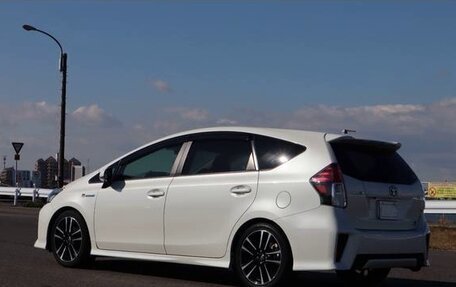 Toyota Prius Alpha I (ZVW40/41), 2021 год, 1 476 000 рублей, 7 фотография