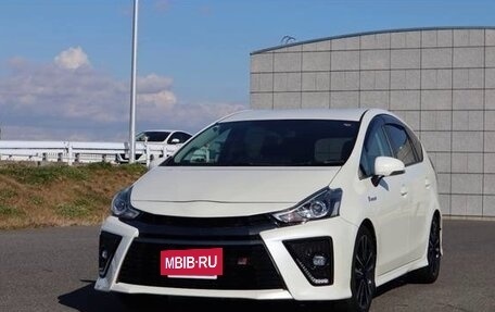 Toyota Prius Alpha I (ZVW40/41), 2021 год, 1 476 000 рублей, 2 фотография