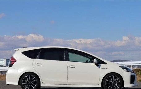 Toyota Prius Alpha I (ZVW40/41), 2021 год, 1 476 000 рублей, 14 фотография