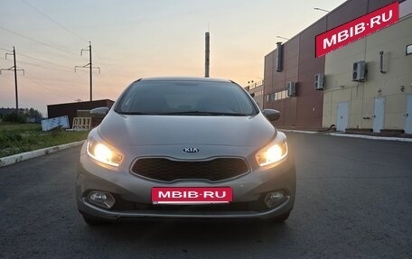 KIA cee'd III, 2013 год, 1 150 000 рублей, 2 фотография