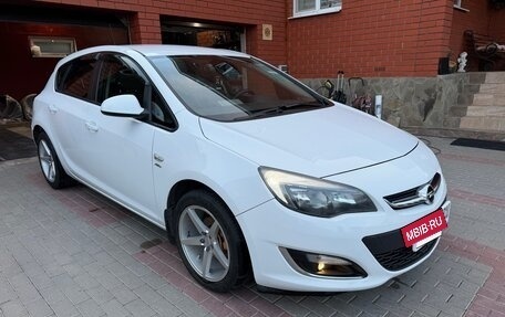 Opel Astra J, 2013 год, 950 000 рублей, 3 фотография