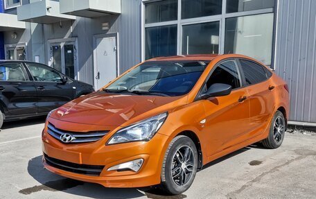 Hyundai Solaris II рестайлинг, 2015 год, 949 000 рублей, 1 фотография
