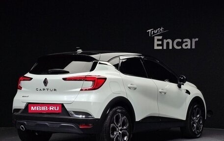 Renault Kaptur I рестайлинг, 2022 год, 1 342 000 рублей, 3 фотография