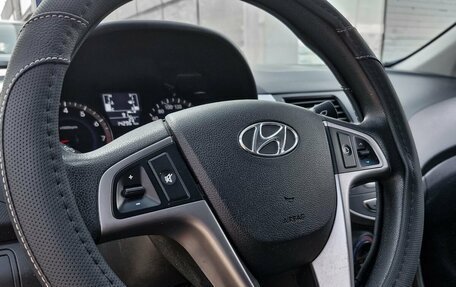 Hyundai Solaris II рестайлинг, 2015 год, 949 000 рублей, 11 фотография