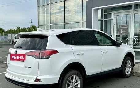 Toyota RAV4, 2015 год, 2 050 000 рублей, 6 фотография
