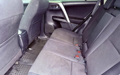 Toyota RAV4, 2015 год, 2 050 000 рублей, 12 фотография