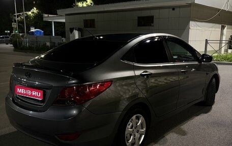 Hyundai Solaris II рестайлинг, 2014 год, 800 000 рублей, 1 фотография
