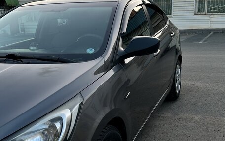 Hyundai Solaris II рестайлинг, 2014 год, 800 000 рублей, 4 фотография