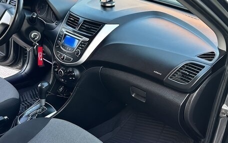 Hyundai Solaris II рестайлинг, 2014 год, 800 000 рублей, 13 фотография