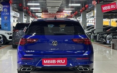Volkswagen Golf VIII, 2023 год, 1 590 000 рублей, 5 фотография