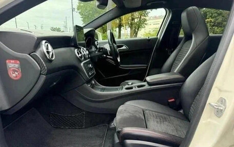 Mercedes-Benz A-Класс, 2018 год, 910 007 рублей, 30 фотография