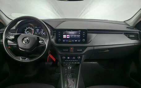 Skoda Rapid II, 2022 год, 1 848 000 рублей, 12 фотография