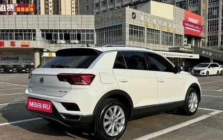 Volkswagen T-Roc I, 2022 год, 1 370 005 рублей, 6 фотография