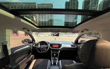Volkswagen T-Roc I, 2022 год, 1 370 005 рублей, 7 фотография
