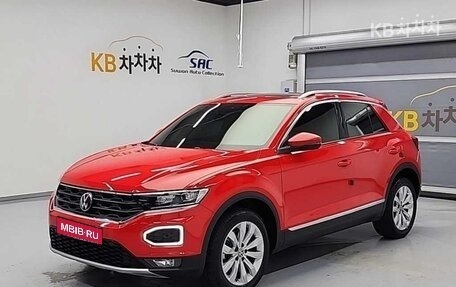 Volkswagen T-Roc I, 2021 год, 1 510 007 рублей, 1 фотография