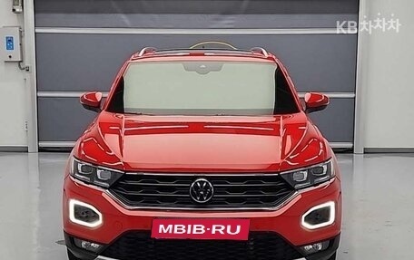 Volkswagen T-Roc I, 2021 год, 1 510 007 рублей, 2 фотография