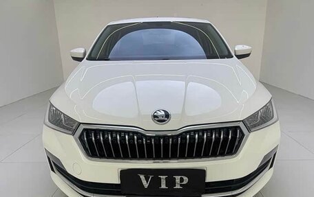 Skoda Rapid II, 2022 год, 1 450 000 рублей, 2 фотография