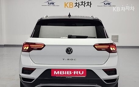 Volkswagen T-Roc I, 2021 год, 1 813 000 рублей, 4 фотография