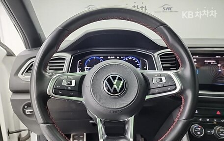 Volkswagen T-Roc I, 2021 год, 1 813 000 рублей, 6 фотография