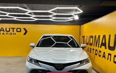 Toyota Camry, 2018 год, 2 299 000 рублей, 2 фотография