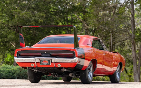 Dodge Charger Daytona I, 1969 год, 37 000 000 рублей, 8 фотография