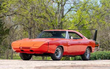 Dodge Charger Daytona I, 1969 год, 37 000 000 рублей, 3 фотография