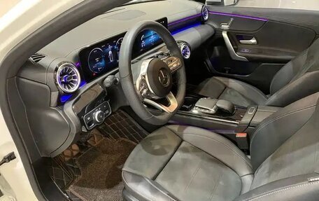 Mercedes-Benz A-Класс, 2022 год, 1 580 005 рублей, 10 фотография