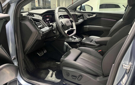 Audi Q4 e-tron, 2025 год, 8 фотография