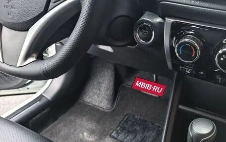 Toyota Yaris XP150 рестайлинг, 2022 год, 990 005 рублей, 13 фотография