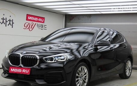 BMW 1 серия, 2021 год, 1 930 007 рублей, 1 фотография