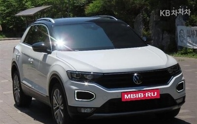 Volkswagen T-Roc I, 2022 год, 1 910 000 рублей, 1 фотография