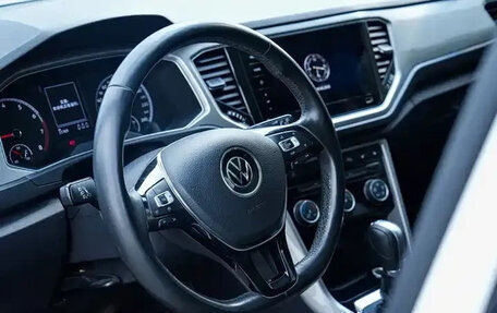 Volkswagen T-Roc I, 2022 год, 1 560 300 рублей, 12 фотография
