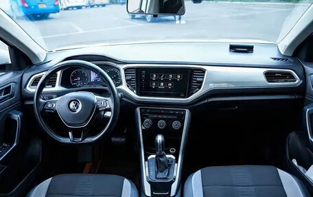 Volkswagen T-Roc I, 2022 год, 1 560 300 рублей, 11 фотография
